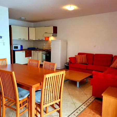 Anna Apartment
