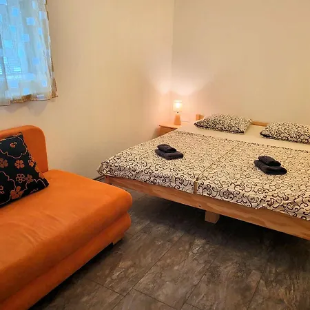 Anna Apartament Novi Vinodolski
