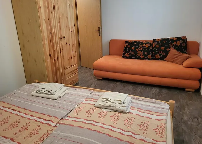 Anna Apartman
